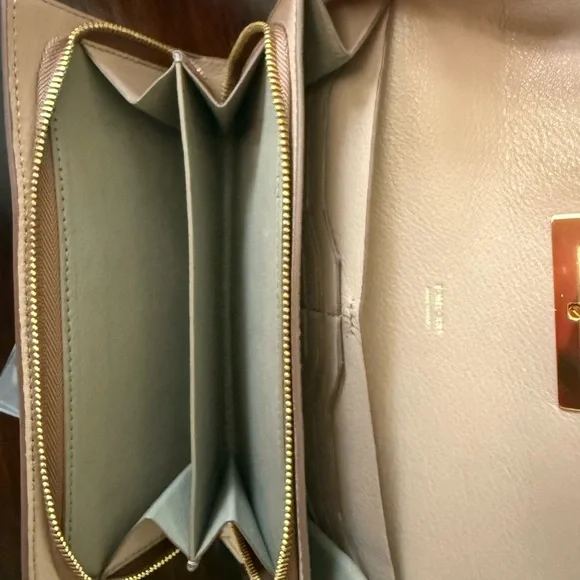 Tom Ford Natalia Continental Turn Lock Wallet - Picture 10 of 13